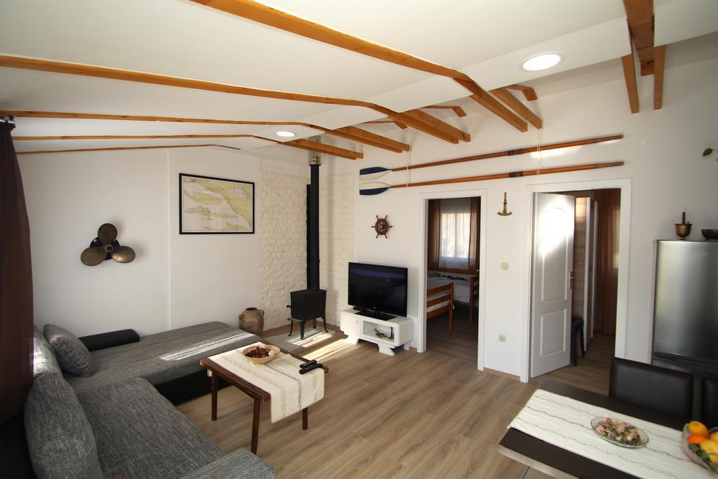 Oak House Villa Zadvarje Ngoại thất bức ảnh
