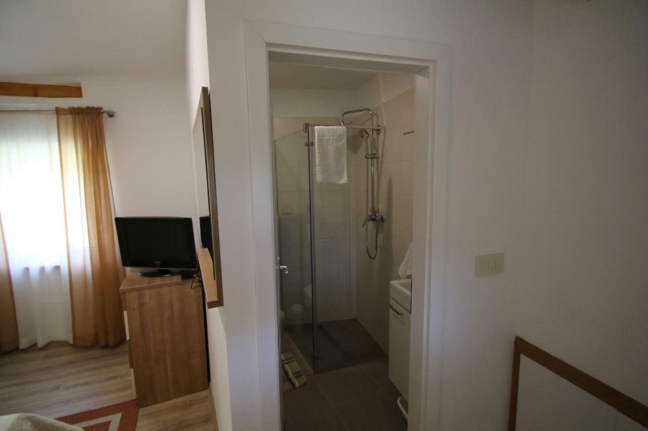 Oak House Villa Zadvarje Ngoại thất bức ảnh