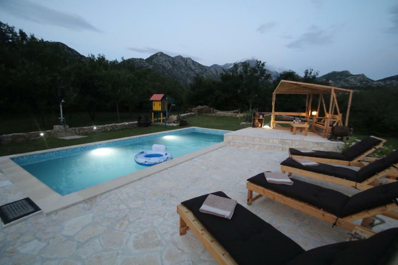 Oak House Villa Zadvarje Ngoại thất bức ảnh